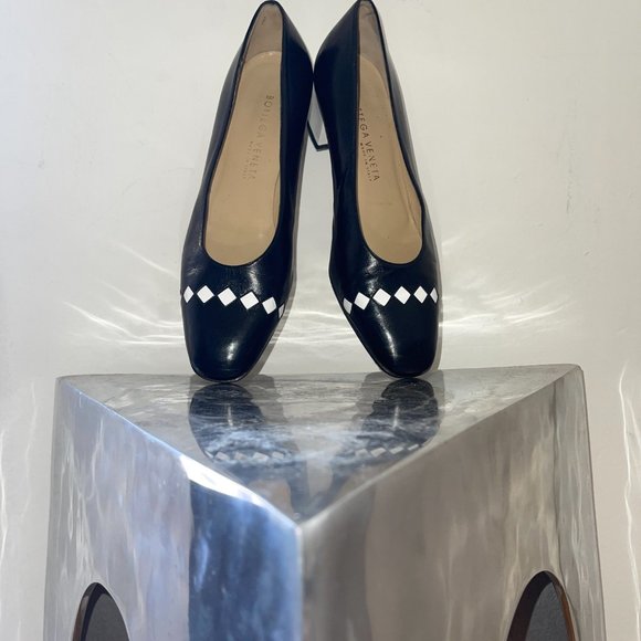 BOTTEGA VENETA black and white checker diamond leather pumps - Picture 7 of 8